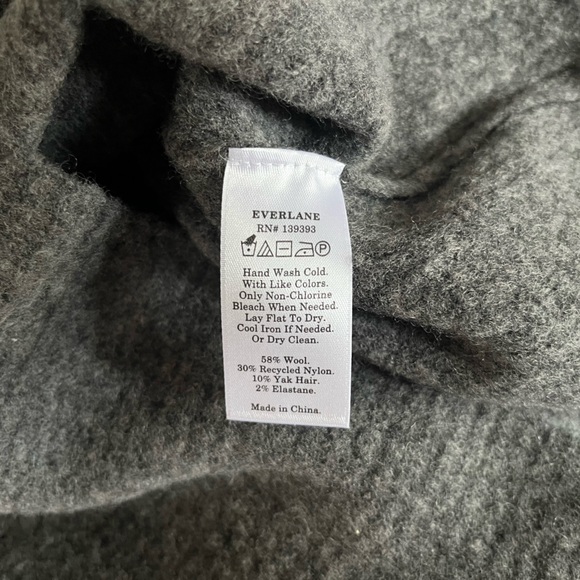 NEW Everlane The Cozy Stretch Crop Tank Top Small Heathered Charcoal Grey Wool - Picture 4 of 6